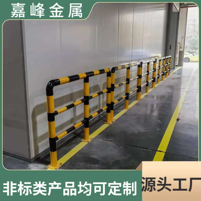 工厂墙体安全保护栏田字型加厚钢制表面静电喷塑76管径坚固耐用栏