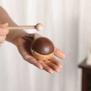 乌檀木鲸鱼大木鱼摆件实木雕刻拼接创意桌面装饰品敲打乐工厂直销