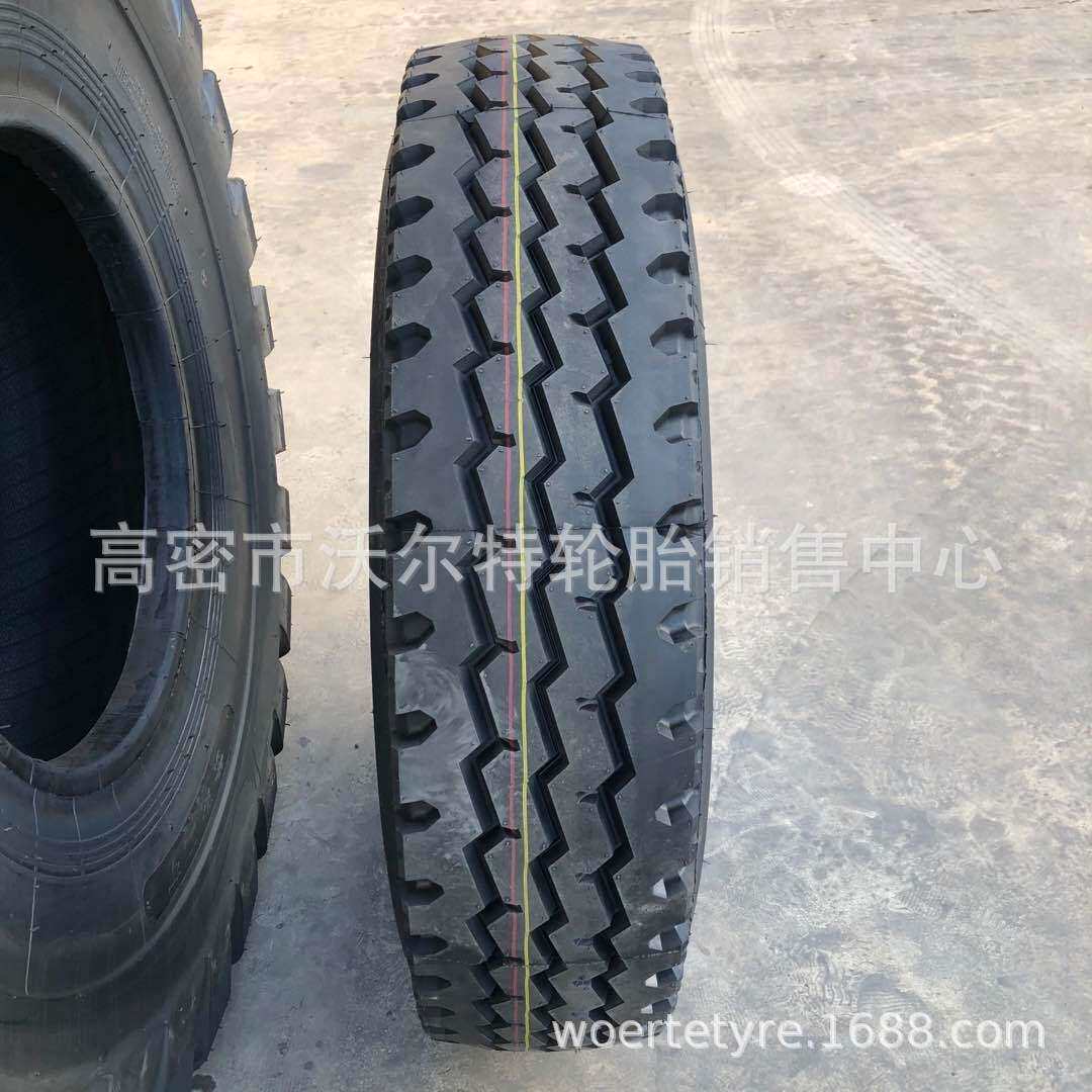 全钢丝载重货车轮胎 8.25-16 825r20 1000 900R20 矿山大块花纹