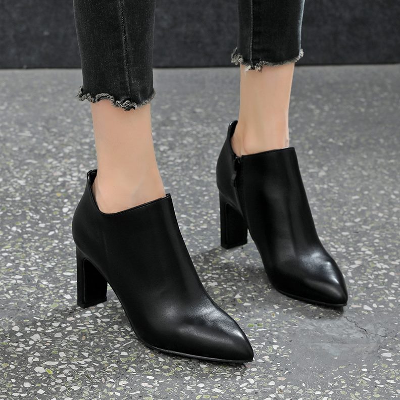 2313靴子皮黑士41加绒大码短靴女3一小码高跟工作鞋女靴43女秋3冬