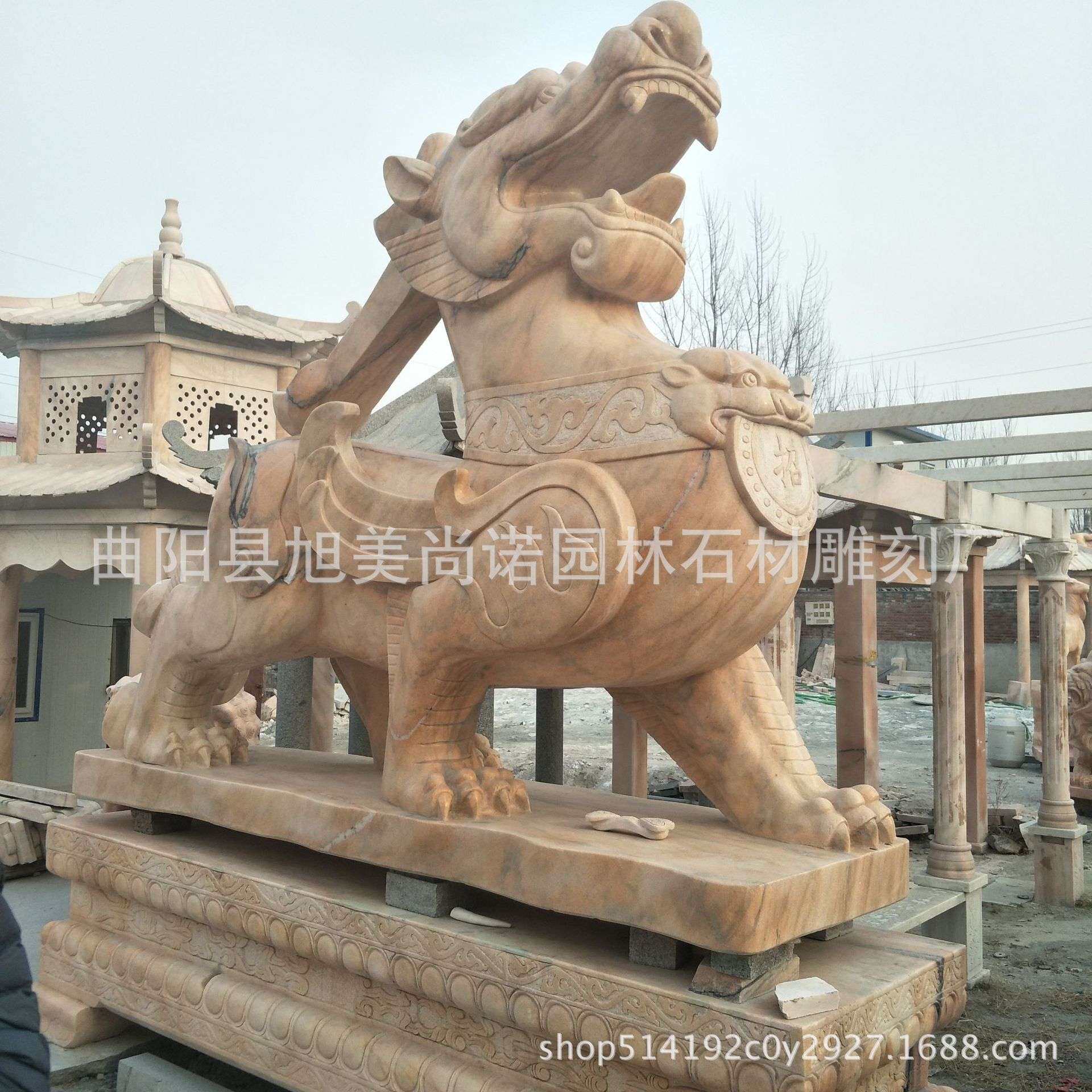 晚霞红貔貅石雕园林摆件商场门口动物雕刻红石材招财天然石