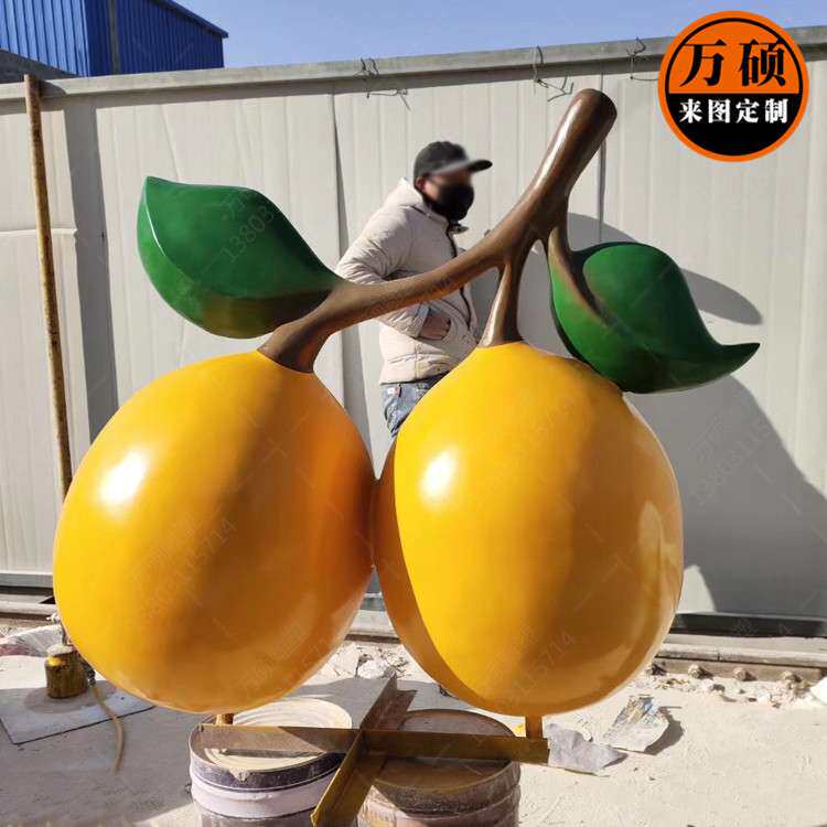 玻璃钢水果植物雕塑 枇杷雕塑摆件 农场庄园种植园景观雕塑制作