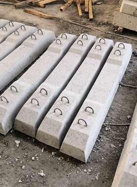 24kgU型环轨枕 铁路U型环轨枕 30kg混凝土螺栓压板水泥轨枕厂家