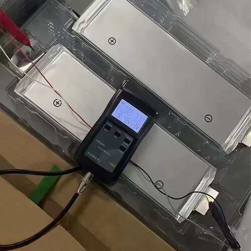 Lithium-Polymer-Batterie 3,7 V 40 Ah 37 Ah 61 Ah