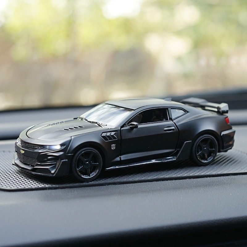 车载摆件车模型高档2023新款网红汽F车中控台装饰用品大全创意个