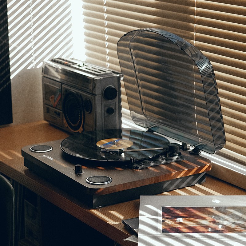Syitrefn赛塔林黑胶唱片机TAMMI复古留声机蓝牙木质台式便携好礼