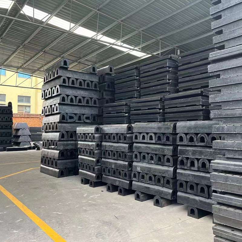 拱形橡胶靠垫 船舶防护码头用墙面停靠防撞护舷