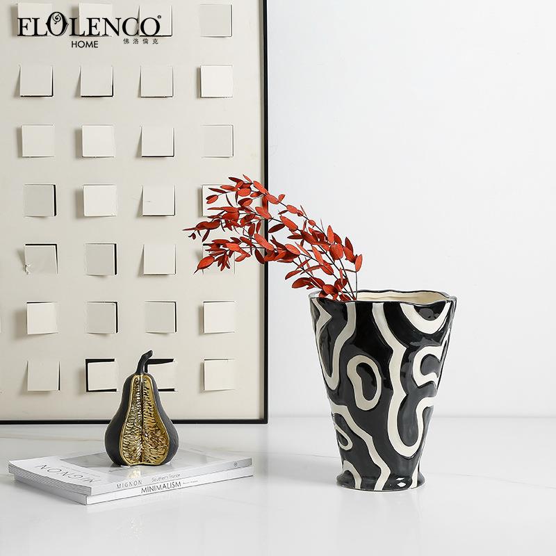 新中式简约抽象手绘陶瓷图腾花瓶样板间酒店客厅书柜家居插花摆件