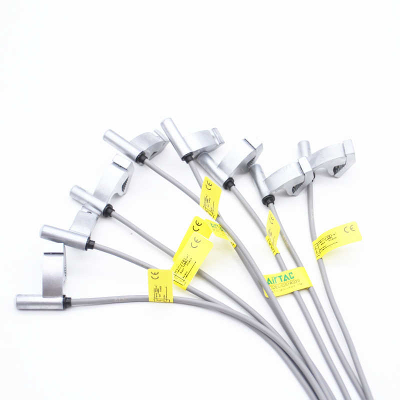 亚德客磁性开关SC MDBBu气缸感应开关磁性传感器CS1-A限位接近开