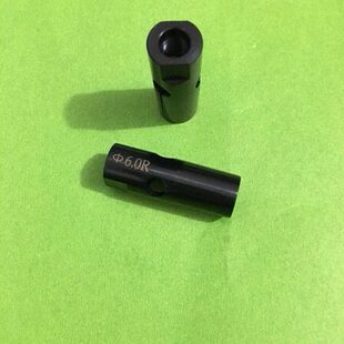 A16中意料夹,M8*1.0右牙全长42mm外径15mm。