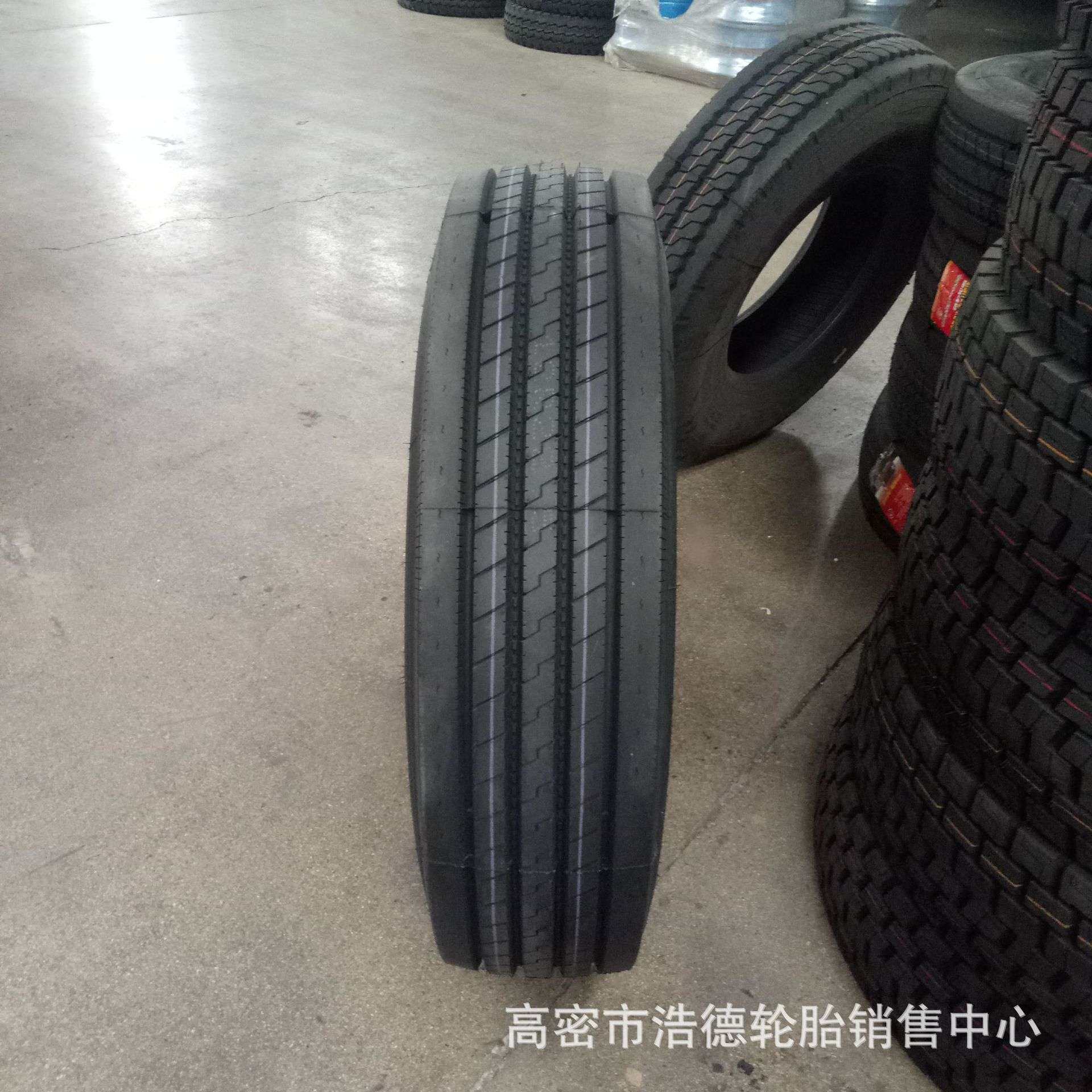 路豹轮胎12R22.5四线真空钢丝胎货车卡车渣土车轮胎 重载耐磨现货