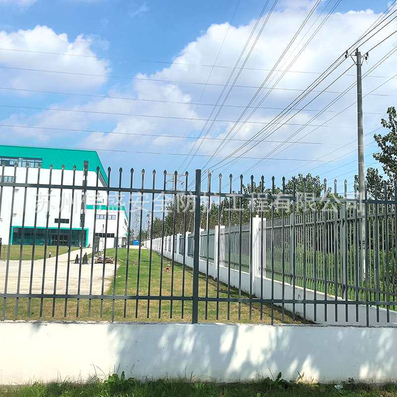 现货 A型锌钢护栏 社区别墅室外栏杆 学校养殖场围墙锌钢护栏