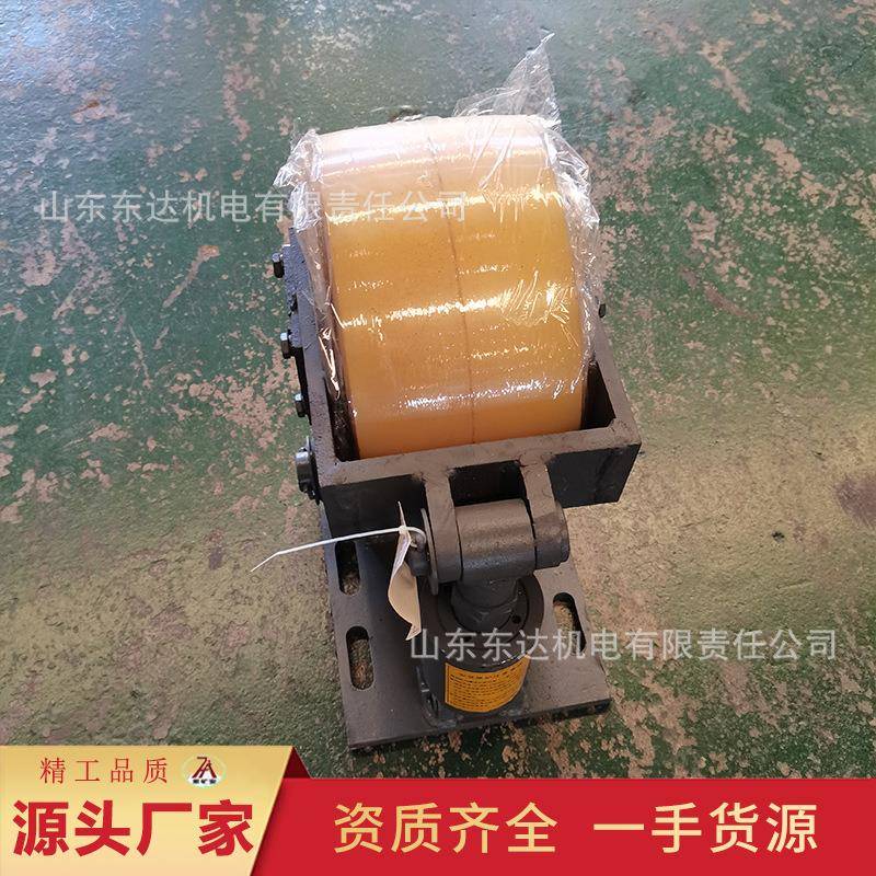 煤矿竖井罐道导向轮LS45双轮滚轮罐耳立井提升容器