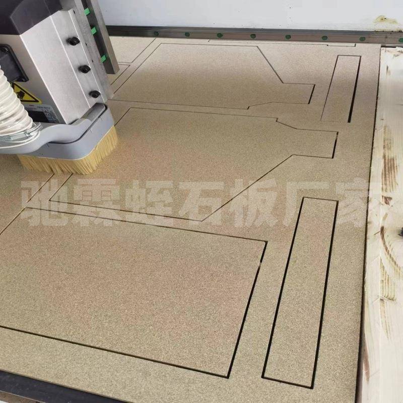 保温隔热耐火板壁炉蛭石板防火门芯建筑电解炉蛭石板