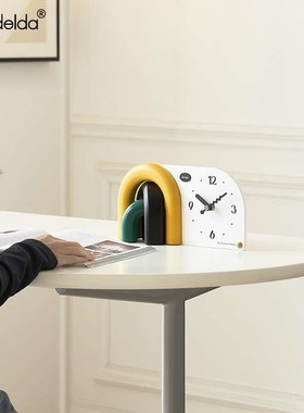 Mandbelda法式奶油风客厅桌面摆件办公家居玄关电视柜座钟装饰品