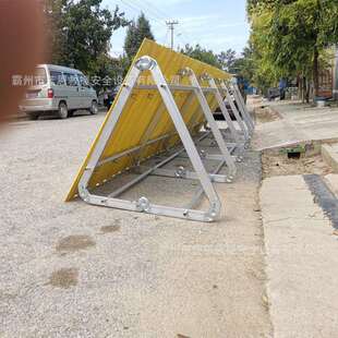 万亿国债应急抢险防洪子堤快速组装组合式阻水板可折叠挡水三角板