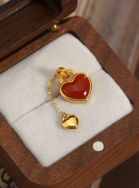 18k金红玛瑙心心相印吊坠女轻奢小众高级感（不含链）【QL06511】