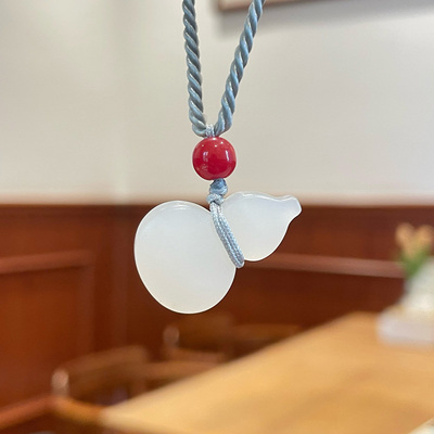 琳琯瑛和田白玉葫芦吊坠