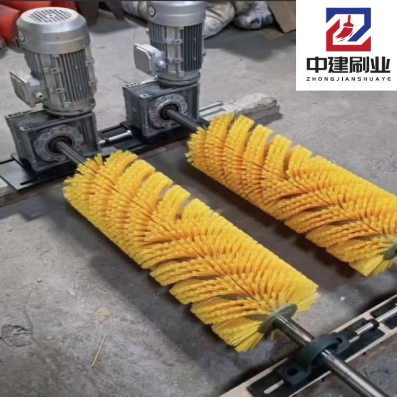 生产矿厂聚氨酯清扫器刷辊清洗输送带清洗器去尘皮带清扫器毛刷辊