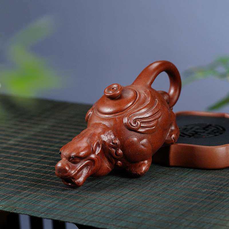 宜兴原矿紫砂仿老壶红泥龙之九子瑞兽精品可养招财茶玩茶台茶具
