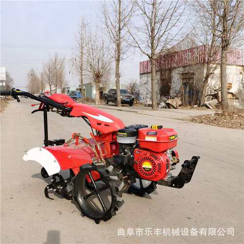 多功能微耕机 小型四驱农用柴油耕地机 家用翻地柴油旋耕机