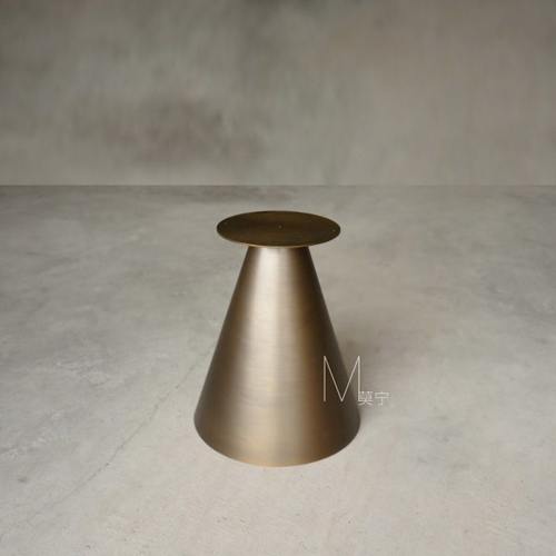 镀铜锥形圆桌脚  莫宁定制   A114