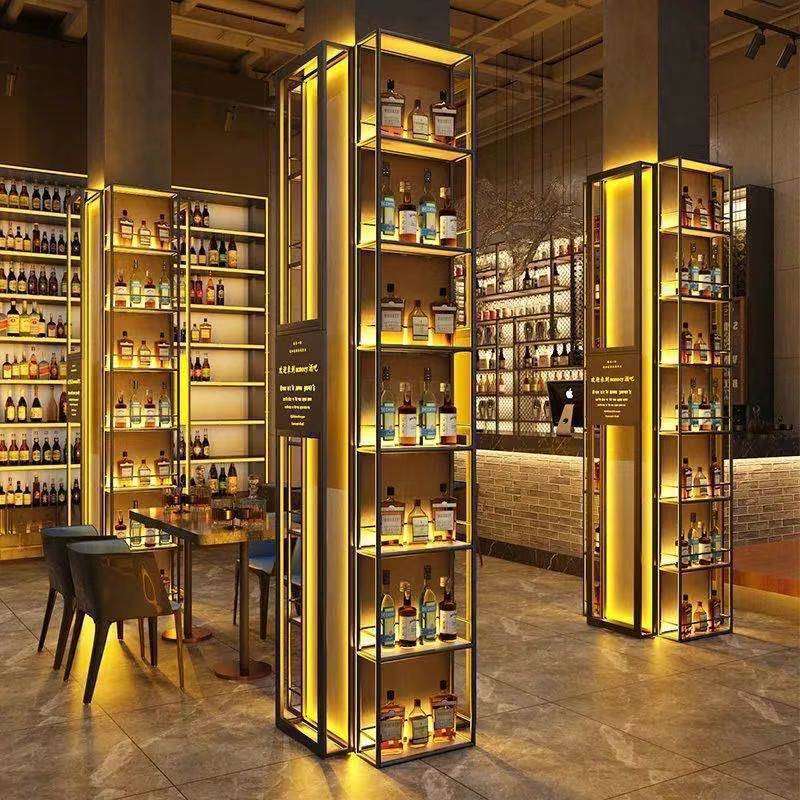 工业风酒吧酒架壁挂吧台铁艺墙上清吧柱子发光装饰架红酒柜展示架