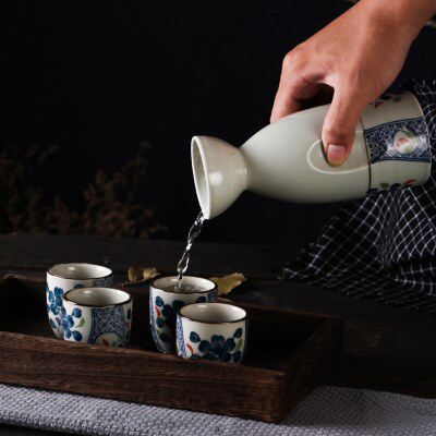 日式酒具半斤酒壶黄酒酒杯烧酒壶小酒杯创意复古陶瓷酒具一壶四杯