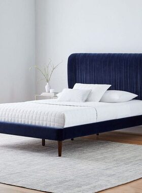 1.8米轻奢艺婚床现代简约卧室新款丝绒布北欧双人床格床蓝色ins风