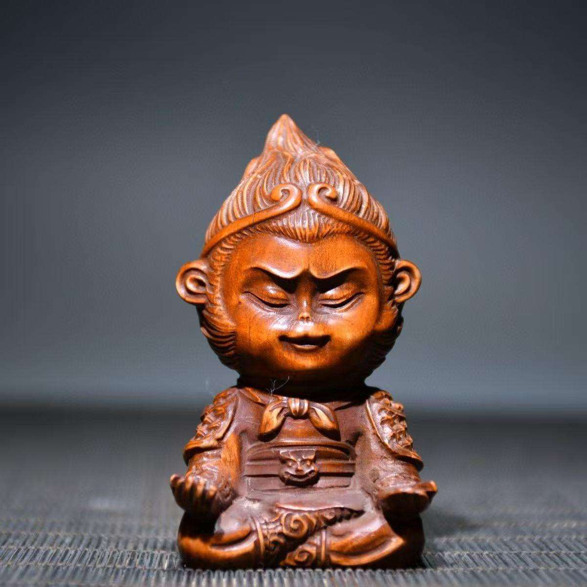 旧藏小叶黄杨木雕斗战圣佛手把件孙悟空齐天大圣木质汽车装饰摆件