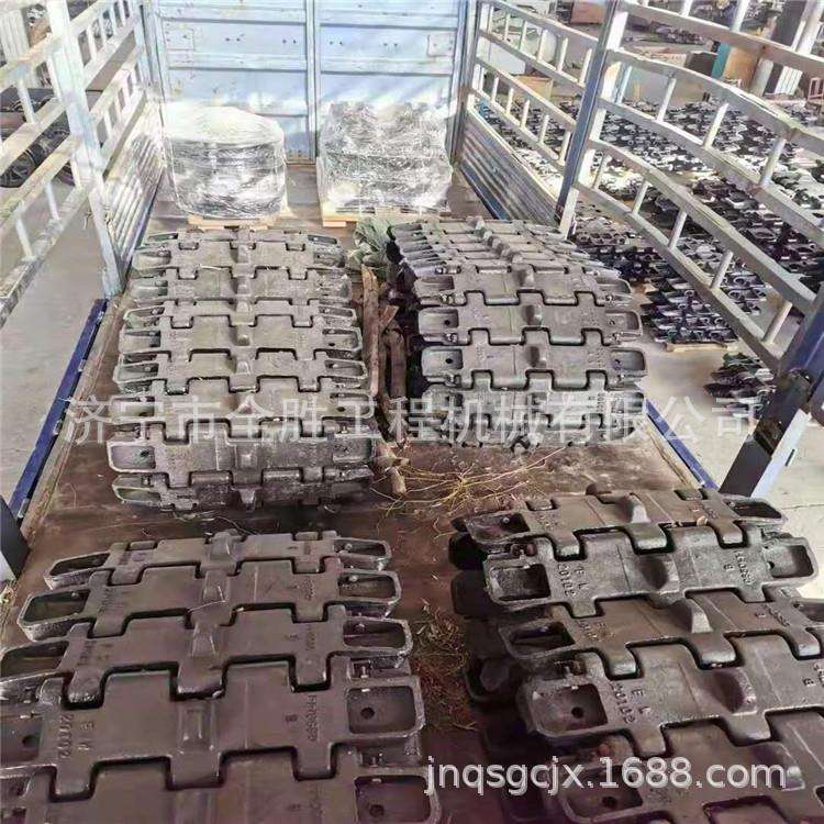 挖掘机发动机6D125连杆螺栓6150-31-3310