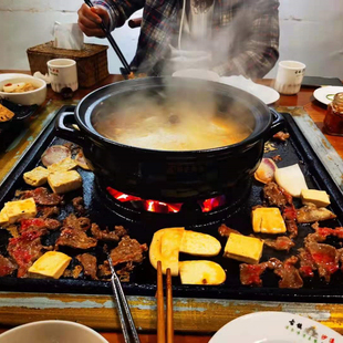 火塘桌云南丽江火塘桌石锅火锅涮烤一体桌商用火锅烧烤餐桌烤肉店