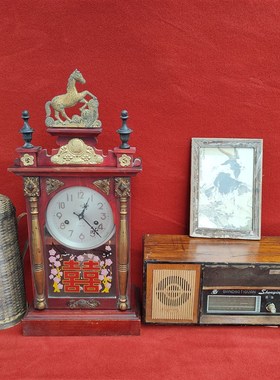 民俗老物件马头钟 钟收音机玻璃画 画竹编暖壶农村怀旧装饰摆饰影