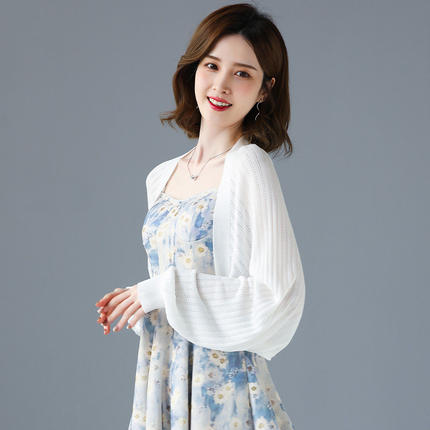 桑蚕丝针织开衫女夏季薄款外搭披肩配吊带裙子冰丝小坎肩防晒外套