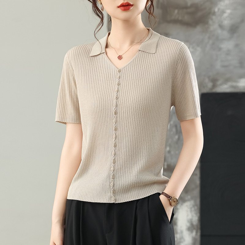 妈妈气质翻领冰丝短袖t恤女2025新款独特漂亮减龄短款小个子上衣