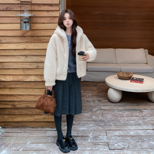 秋冬款新品-巨好看毛茸茸连帽皮毛一体ZB187-137-P160-K238，女装皮草，浙宝187