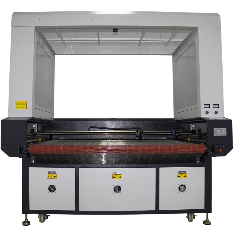 自动送料全景摄像定位激光切割机T恤数码印花自动巡图激光镭射机