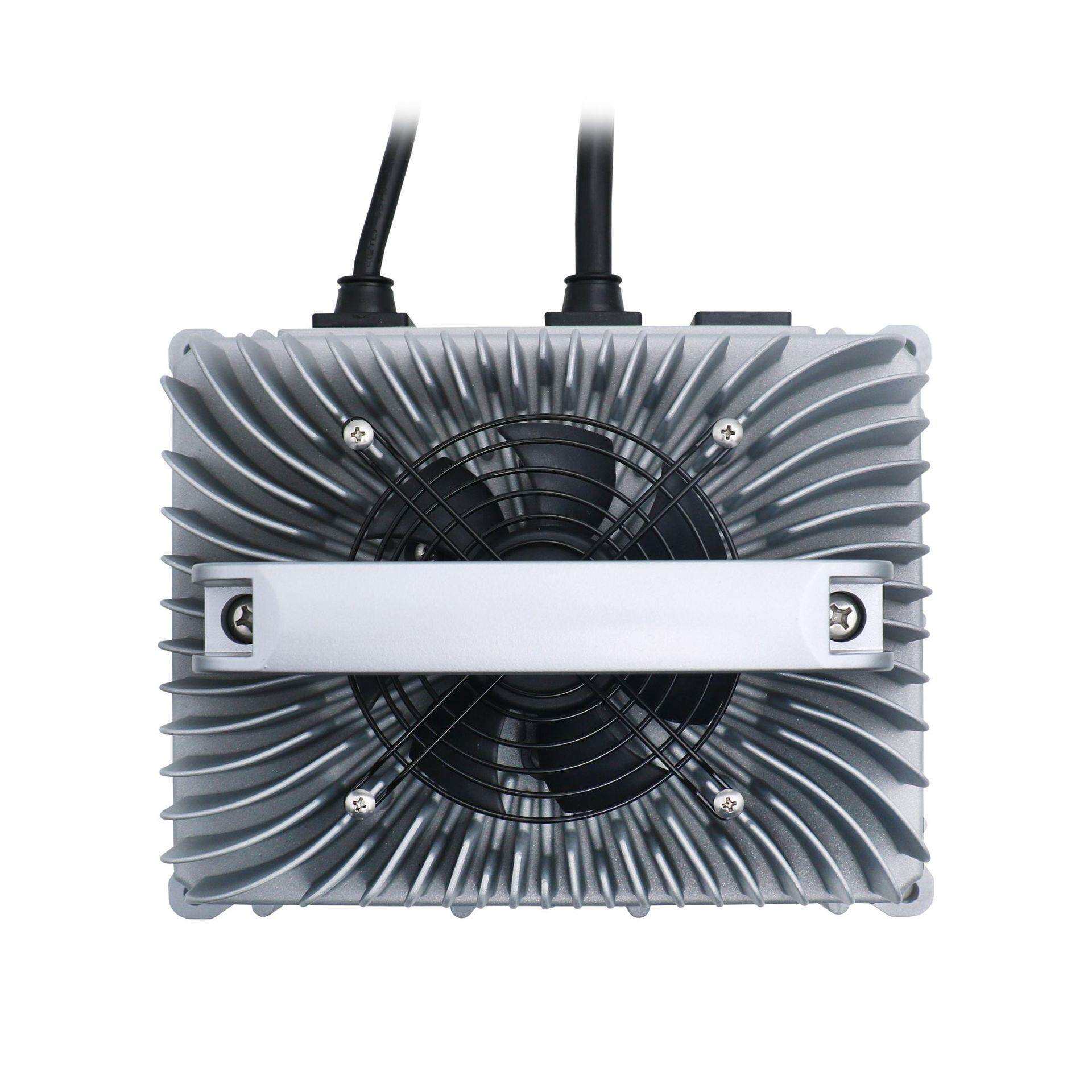 全铝壳智能 72V 35A 防水车载充电器 IP67防水等级充电器