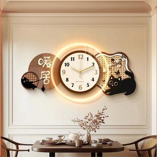 法式奶油风餐厅装饰画带钟表猫咪创意时钟中古风客厅挂钟暖居挂画