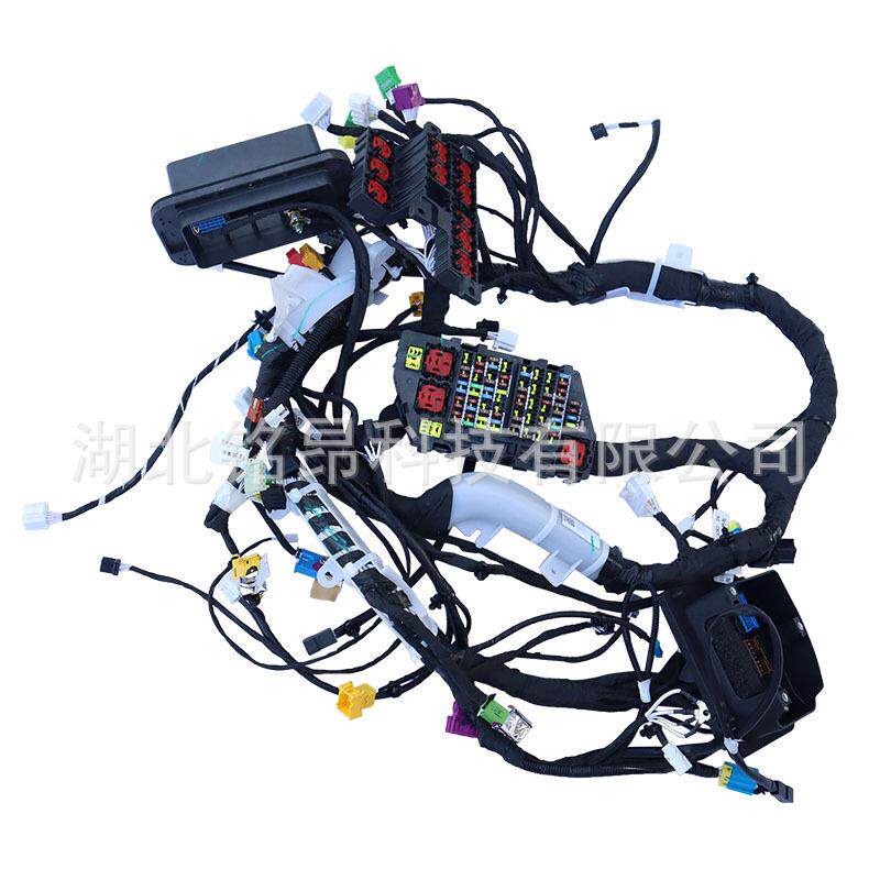 东风新天锦EQ1120GA2车身线束3724010-KF4J0运兵车车身主线束总成