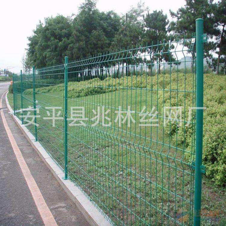 河北厂家现货供应 圈地围栏网 养殖围栏网 装饰护栏网耐用