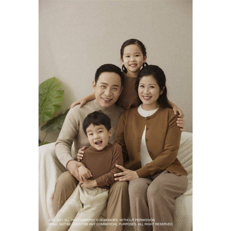 全家福服装家庭装影楼样片主题摄影一家六口拍照咖啡色毛衣亲子装