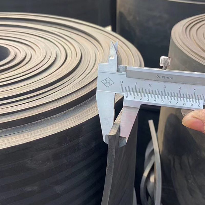 抛丸机配件喷砂房黑色橡胶门皮条通过式门帘密封皮打砂喷砂5mm8mm