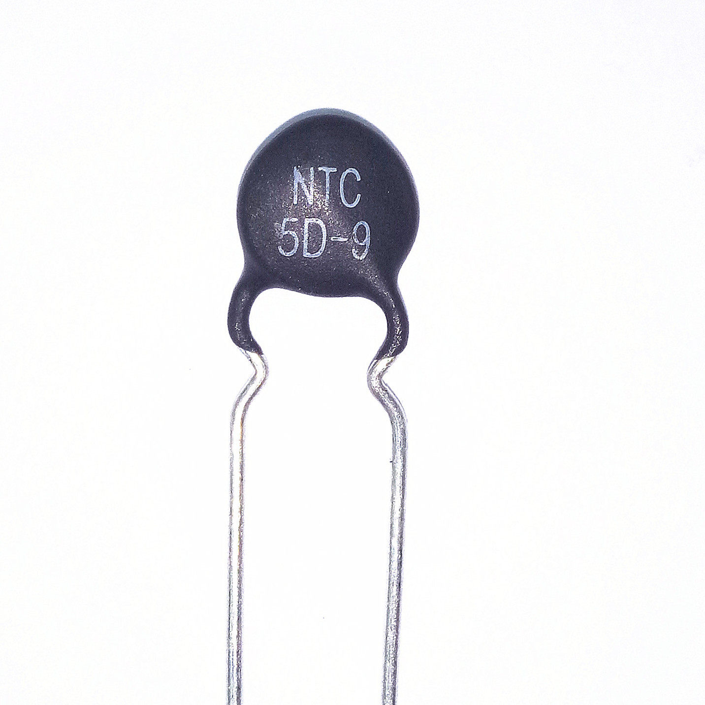 负温度热敏电阻NTC电阻5D-95R3A黑色热敏电阻器圆盘形电子