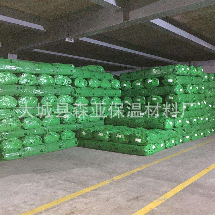 铝箔橡塑保温管隔热隔音橡塑海绵套管阻燃橡塑管厂家图片