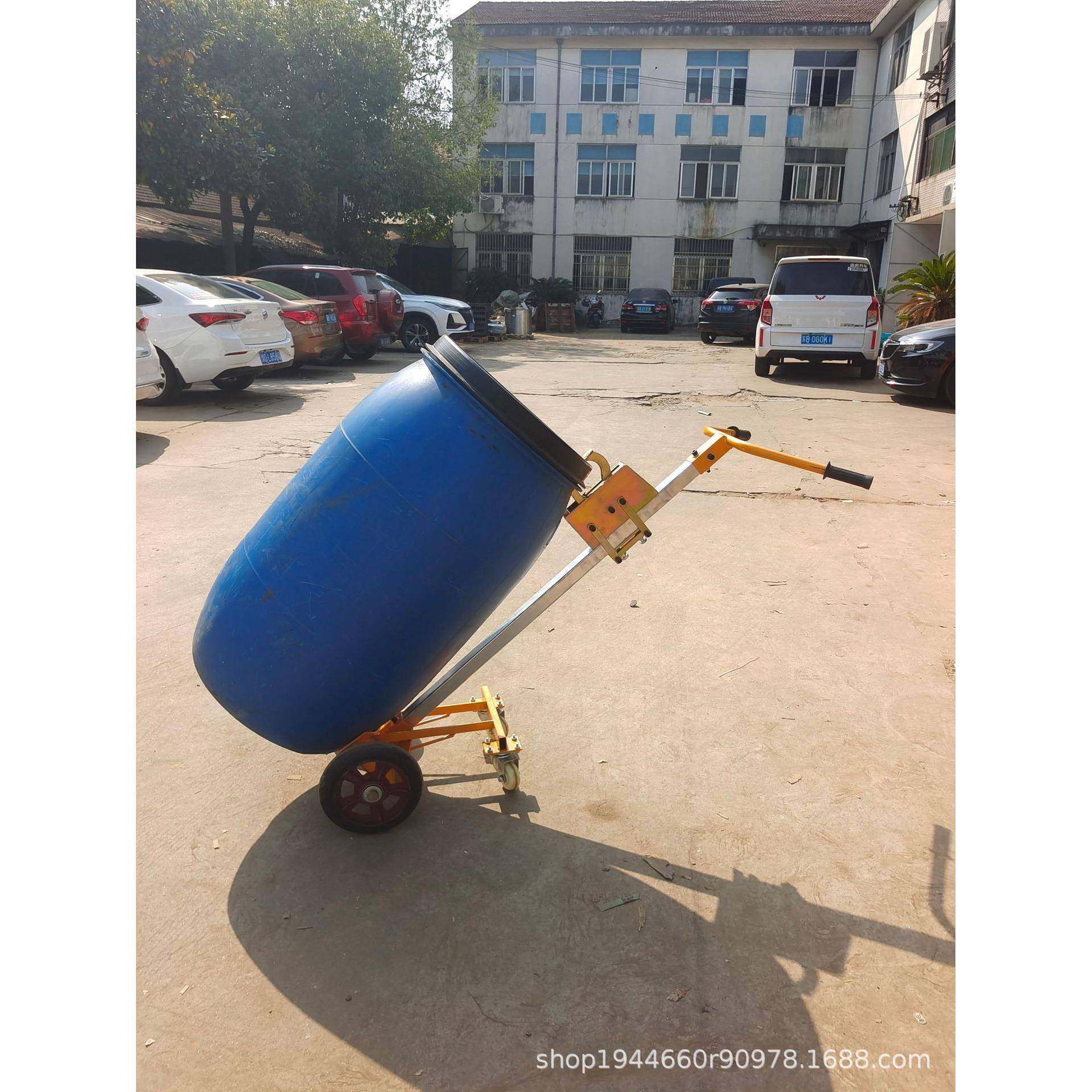 油桶搬运车铁桶塑料桶多功能手动油桶叉车咬嘴铁塑两用圆桶手推车