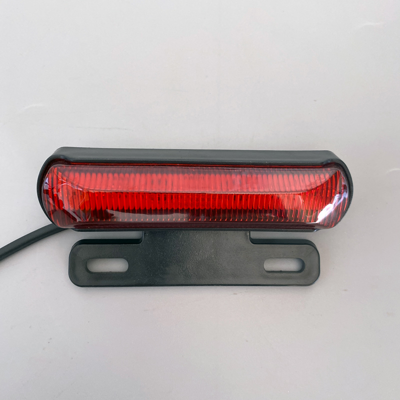 电动车尾灯48/60V行车灯lyed灯电动自行车夜间行车灯轻电摩加装亮