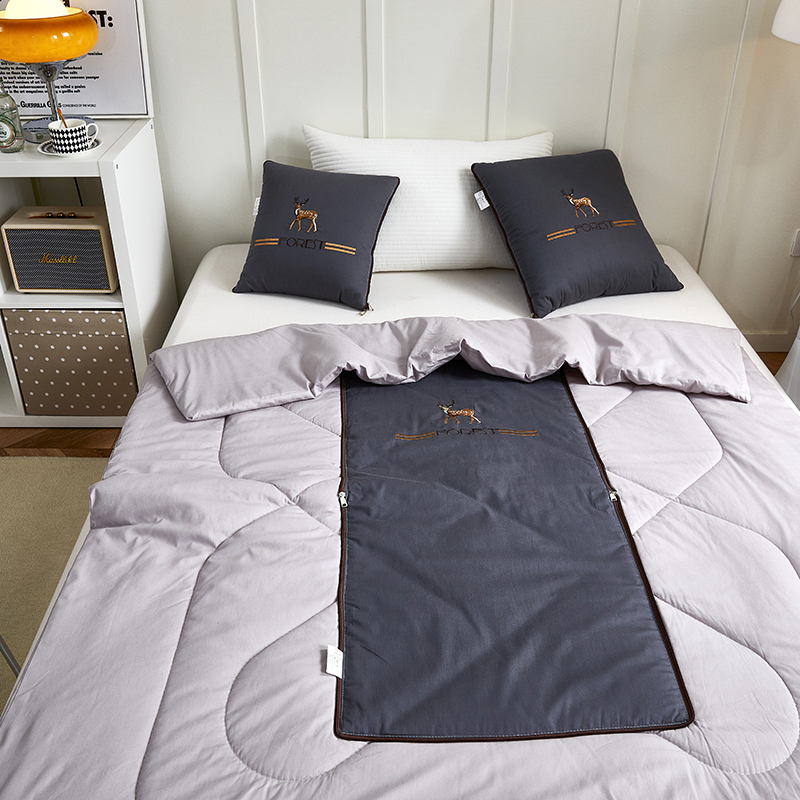 全棉抱枕被子两用毯子二合一纯色汽车靠垫办公室午休可折叠空调被