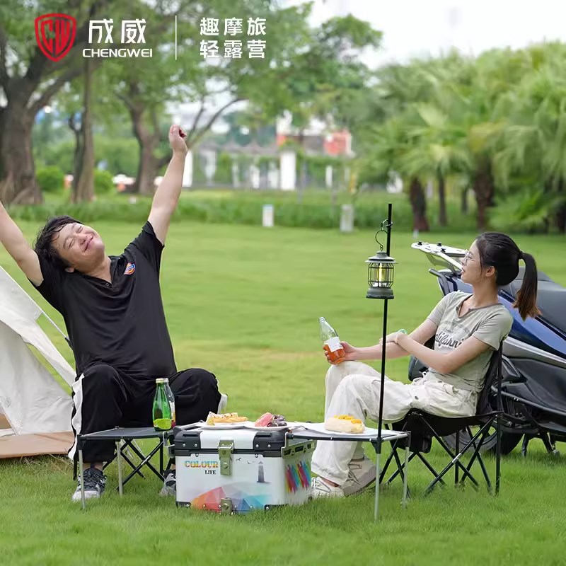 成威铝合金尾箱露营折叠桌边箱多功能露营桌尾箱桌摩旅装备月亮椅