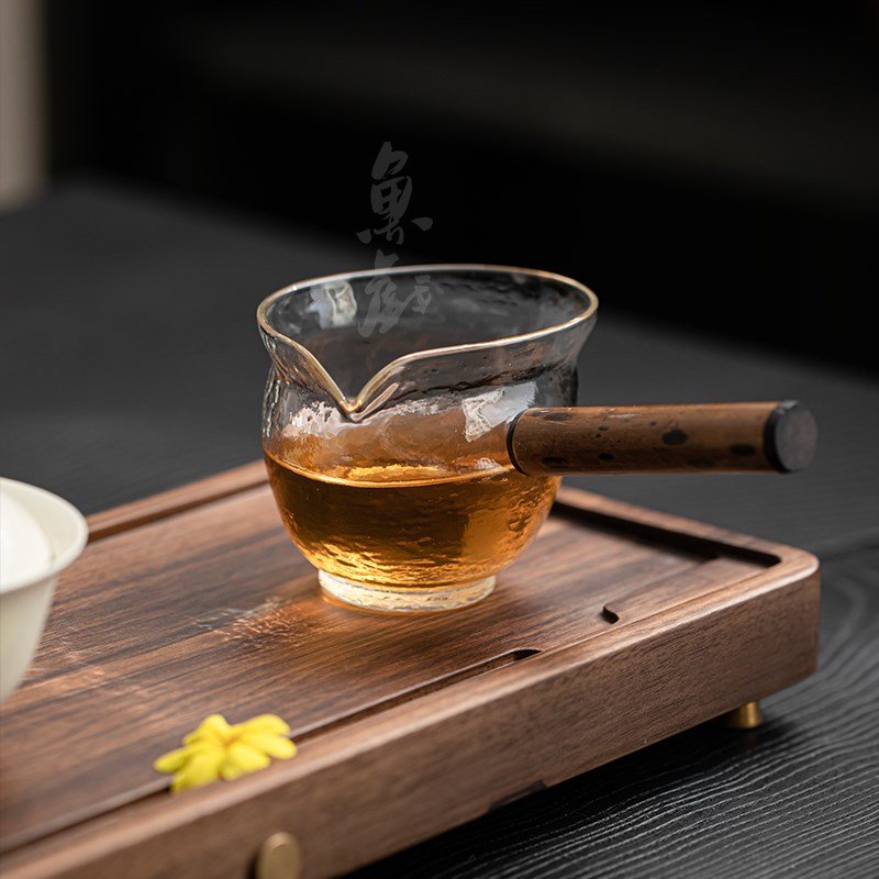 鱼戏手工高硼硅耐热玻璃侧把公道杯家用公杯分茶器泡茶杯匀杯茶海